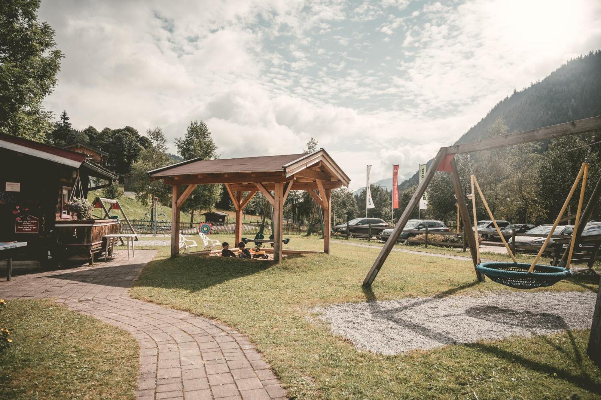 Familienhotel Lengauer Hof Saalbach-Hinterglemm Exterior foto